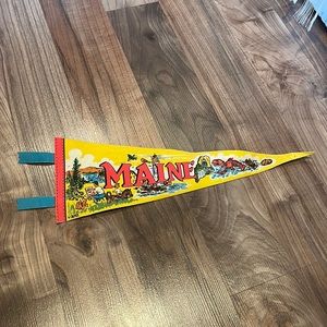 Vintage Maine Souvenir pendant banner 4 x 12